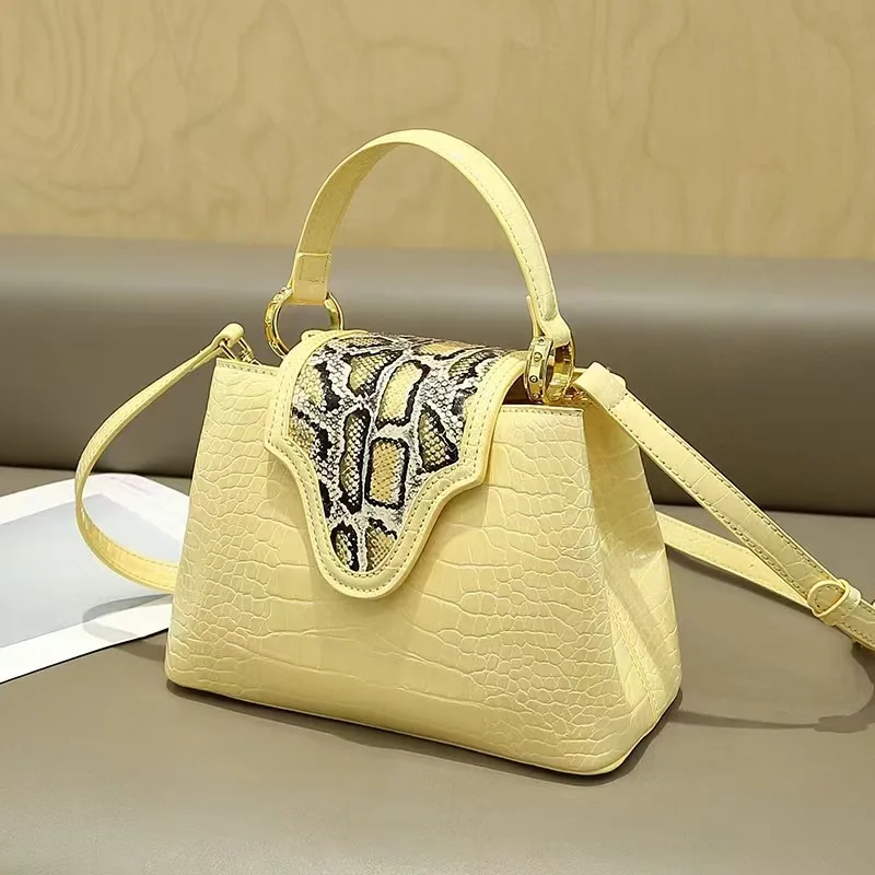 ​ ​ حقيبة يد نسائية فاخرة من الجلد الطبيعي بطباعة بيثون حقيبة كتف كروسبودي عصرية متعددة الاستخدامات ​ ​