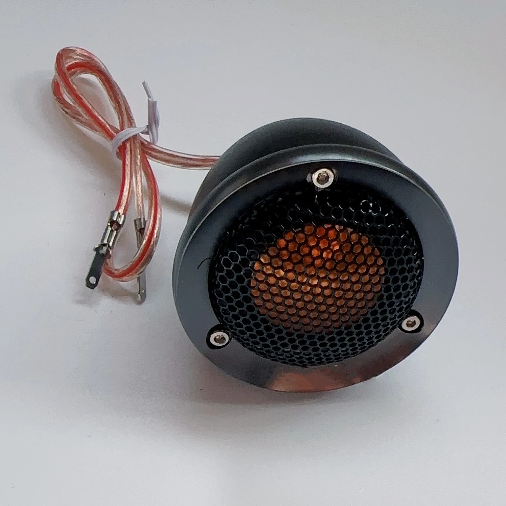 

Car Speaker Silk Film Tweeter Dome Tweeter 50mm 120W 4 Ohm Tweeter Music Stereo Modified Universal Speaker