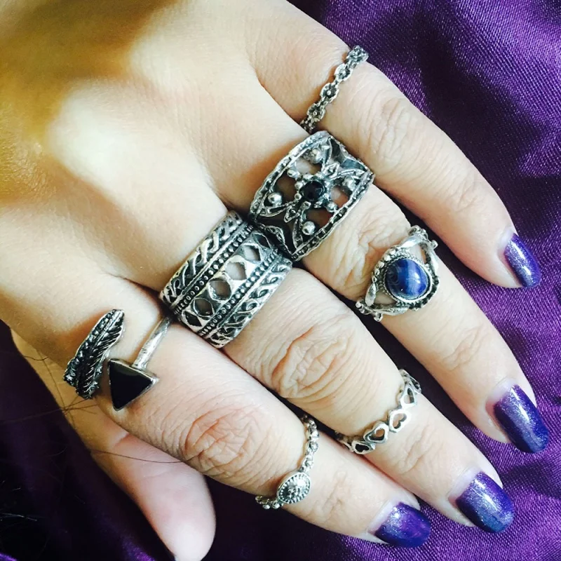 7-piece Ring 2025 New European And American Retro Beach Triangle Hollow Love Tail Ring 7 Piece Set Women's Ring Wholesale