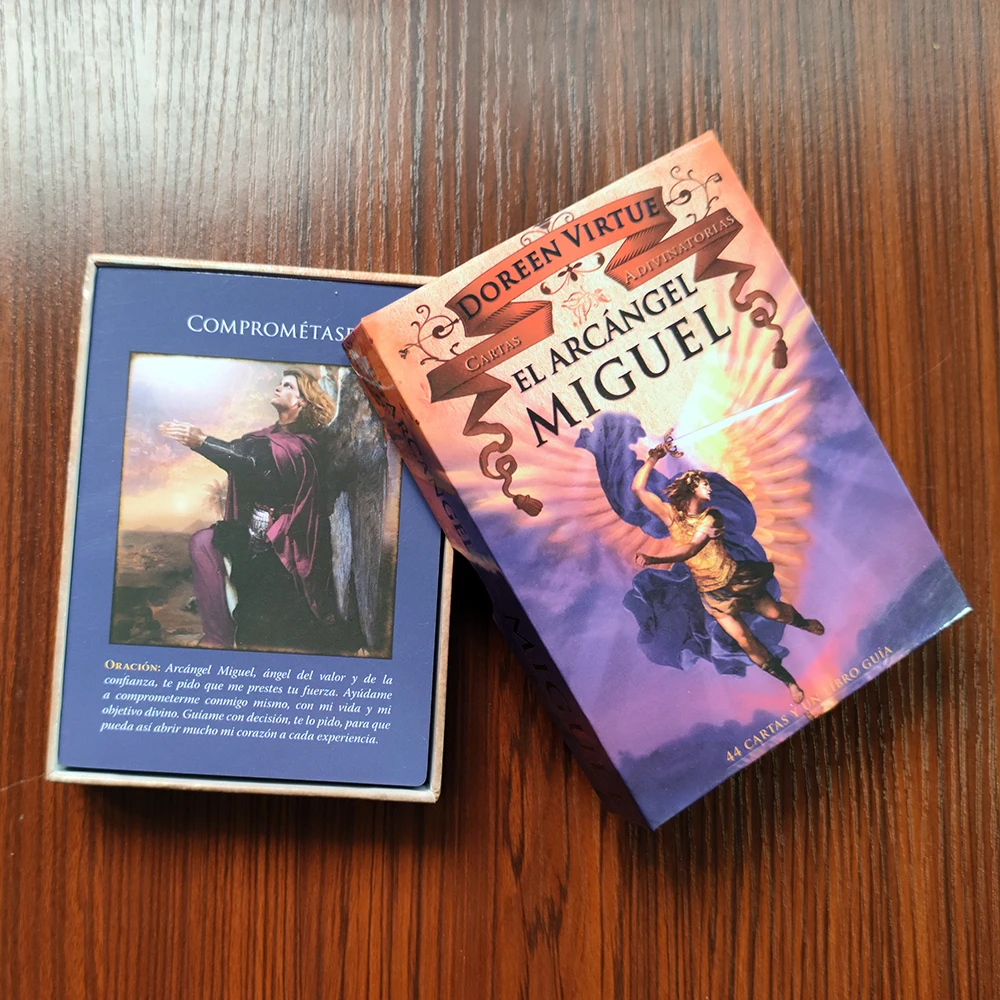 Edición en español Embalaje en caja dura Cartas adivinatorias del Arcangel Miguel de Doreen Virtue