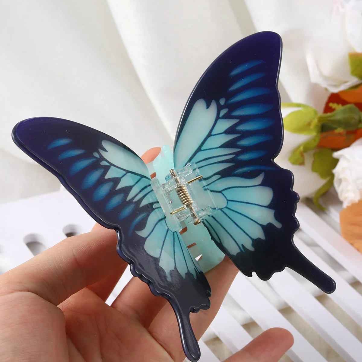 

YHJ New French Romantic Butterfly Hair Claw Beautiful Acetate Claw Clip Shark Crab Hair Clip Hair Accessories for Women Girls