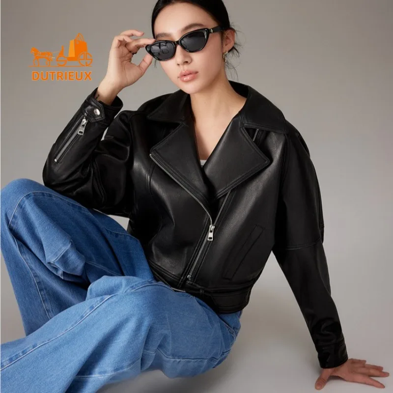 2025 Giacca corta in pelle con risvolto allentato con orlo elastico da donna nuovo autunno 2025, pelle di pecora genuina al 100%, cappotto con linee semplici slim fit