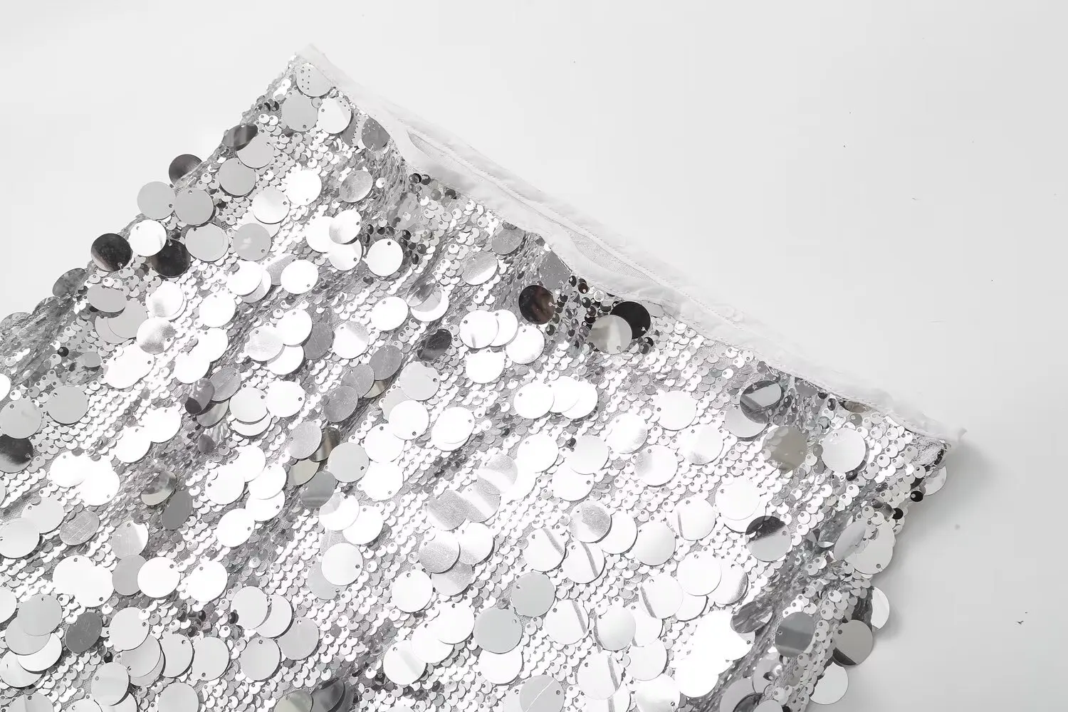 Schicker Pailletten-Minirock mit hohem Bund und seitlichem Reißverschluss, Vintage-Mode, Damenrock – Detail 6