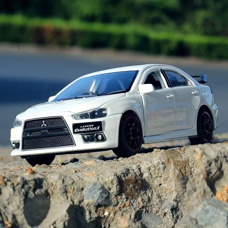 1:32 Mitsubishis Lancer Evo X 10 Alloy Racing Car Model Die Cast Metal Toy Vehicle High Simulation Sound and Light Car Toys Gift