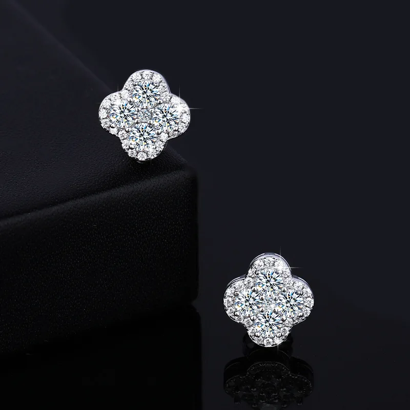 

Серьги-гвоздики с муассанитом в форме клевера для женщин, из стерлингового серебра S925, изысканные свадебные украшения, подарки