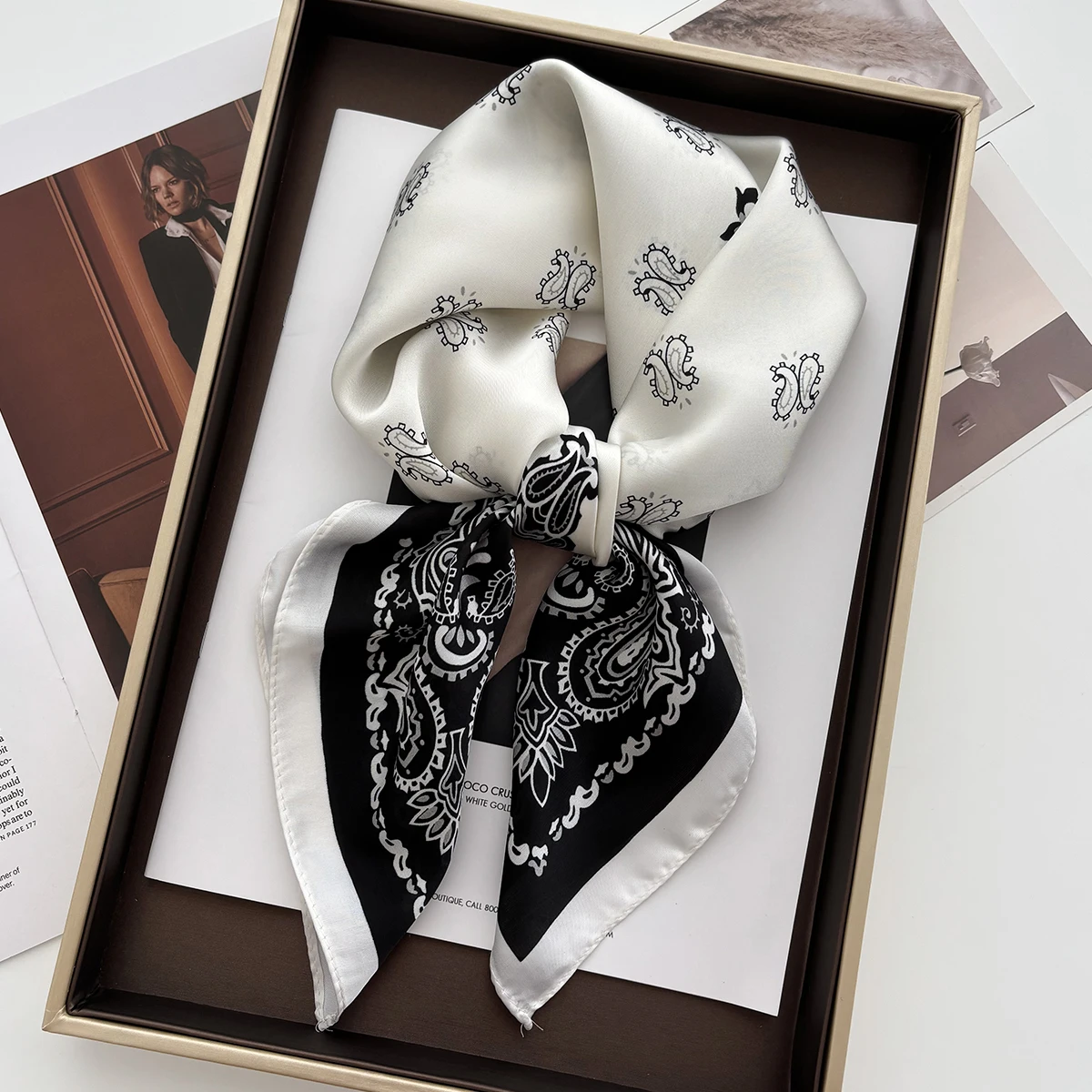 Bufanda de satén con estampado de Cachemira de lujo para mujer, pañuelos cuadrados para el pelo, Foulard, banda para la cabeza, chales, pañuelo para el cuello para mujer