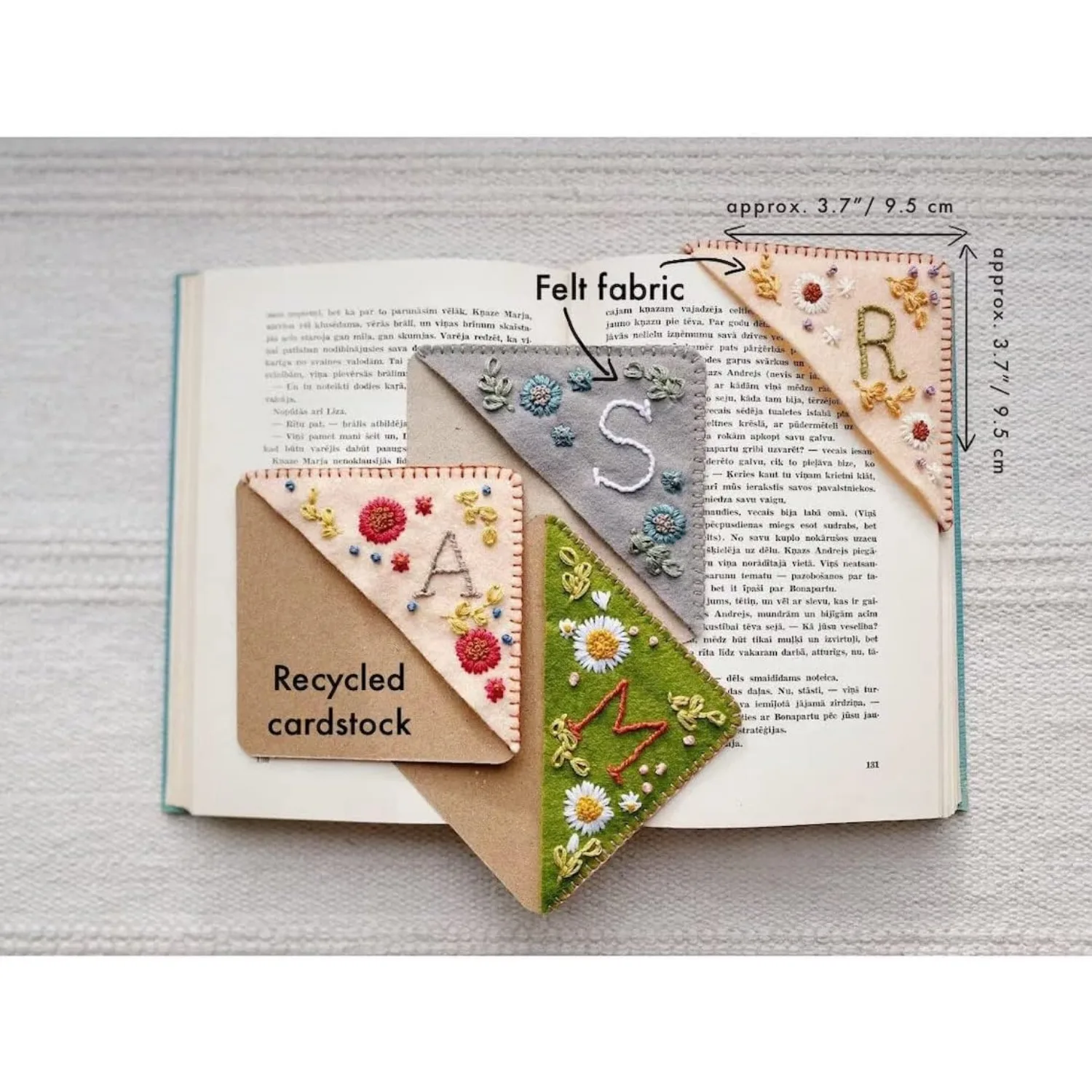 Personalized hand embroidered corner bookmarks, unique lovely floral alphabet embroidery bookmark accessories for book lovers