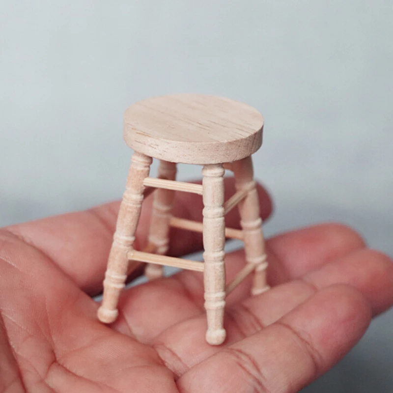 1pc 1/12 Dollhouse Miniature Accessories Mini Wooden Stool Simulation Chair Furniture Model Toy for Doll House Decoration