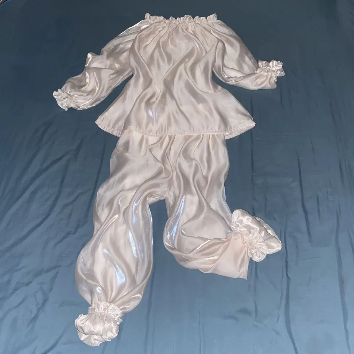 Glossy Sexy White Pajamas Two-piece Set Women's Men's Long Sleeve Loose Soft Sleeping Plus Size Top Pants