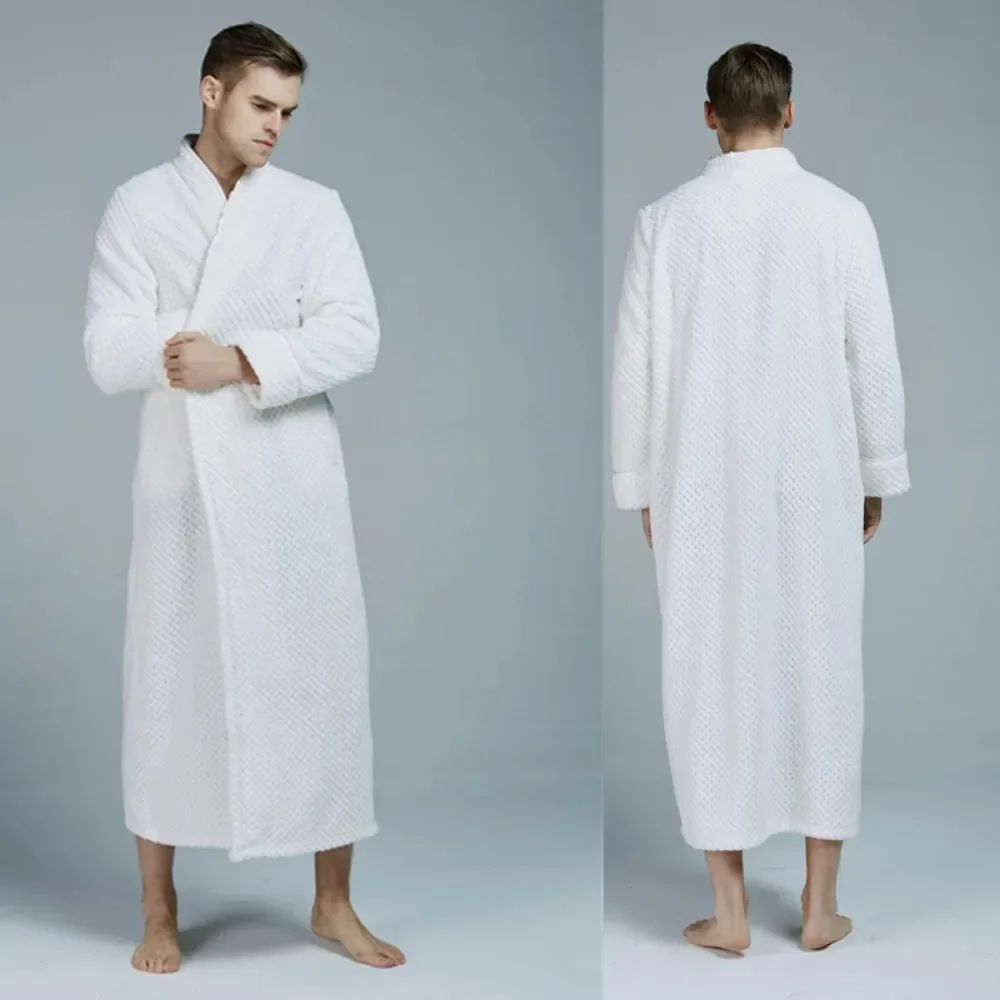 The New Bathrobe Facecloth Robe Couple Thickened and Lengthened Nightgown Men and Women Fat Pajamas Penguin