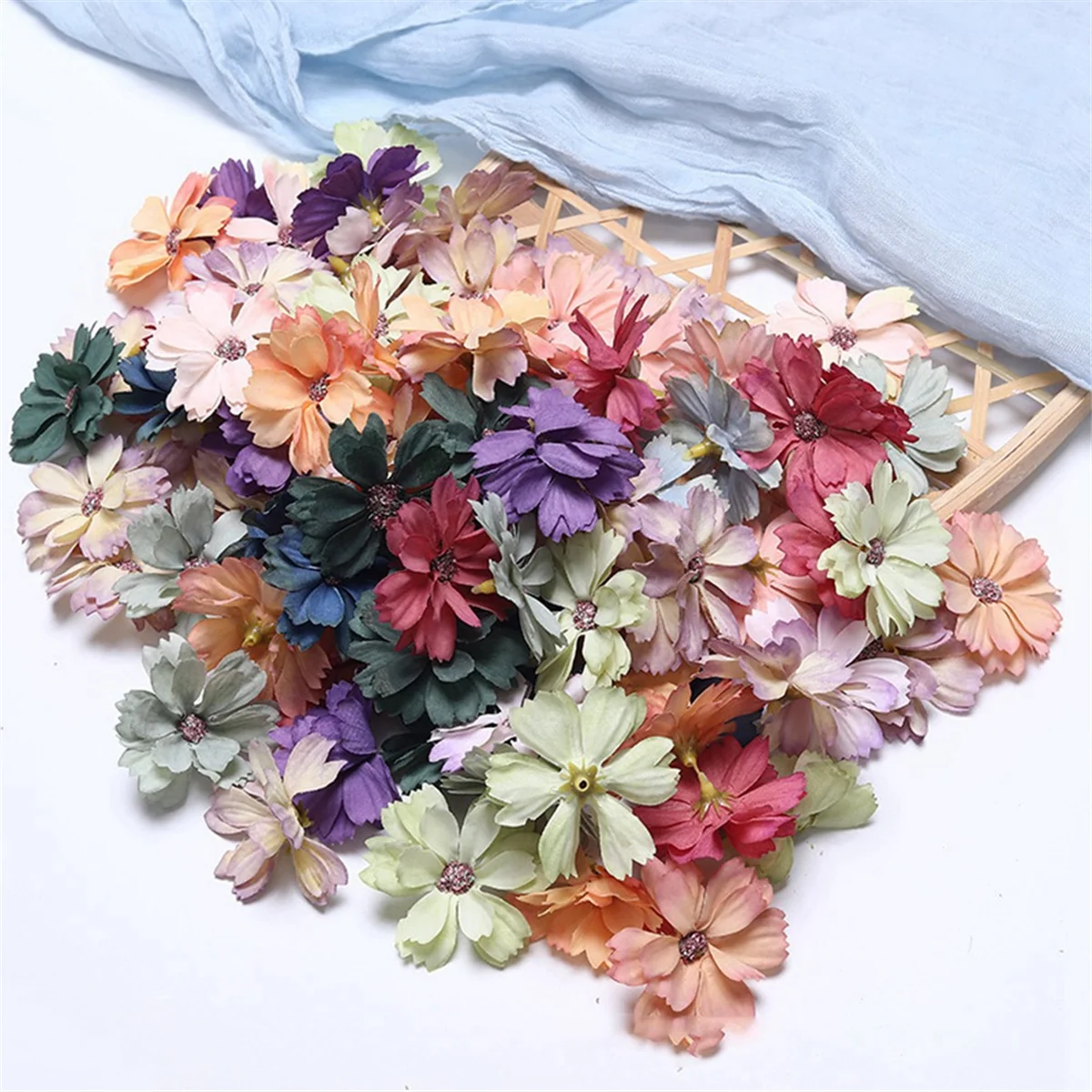 50PCS Silk Daisy Head MINI Home Wedding Decoration DIY Scrapbook Christmas Wreath Headdress Artificial Daisy Heads