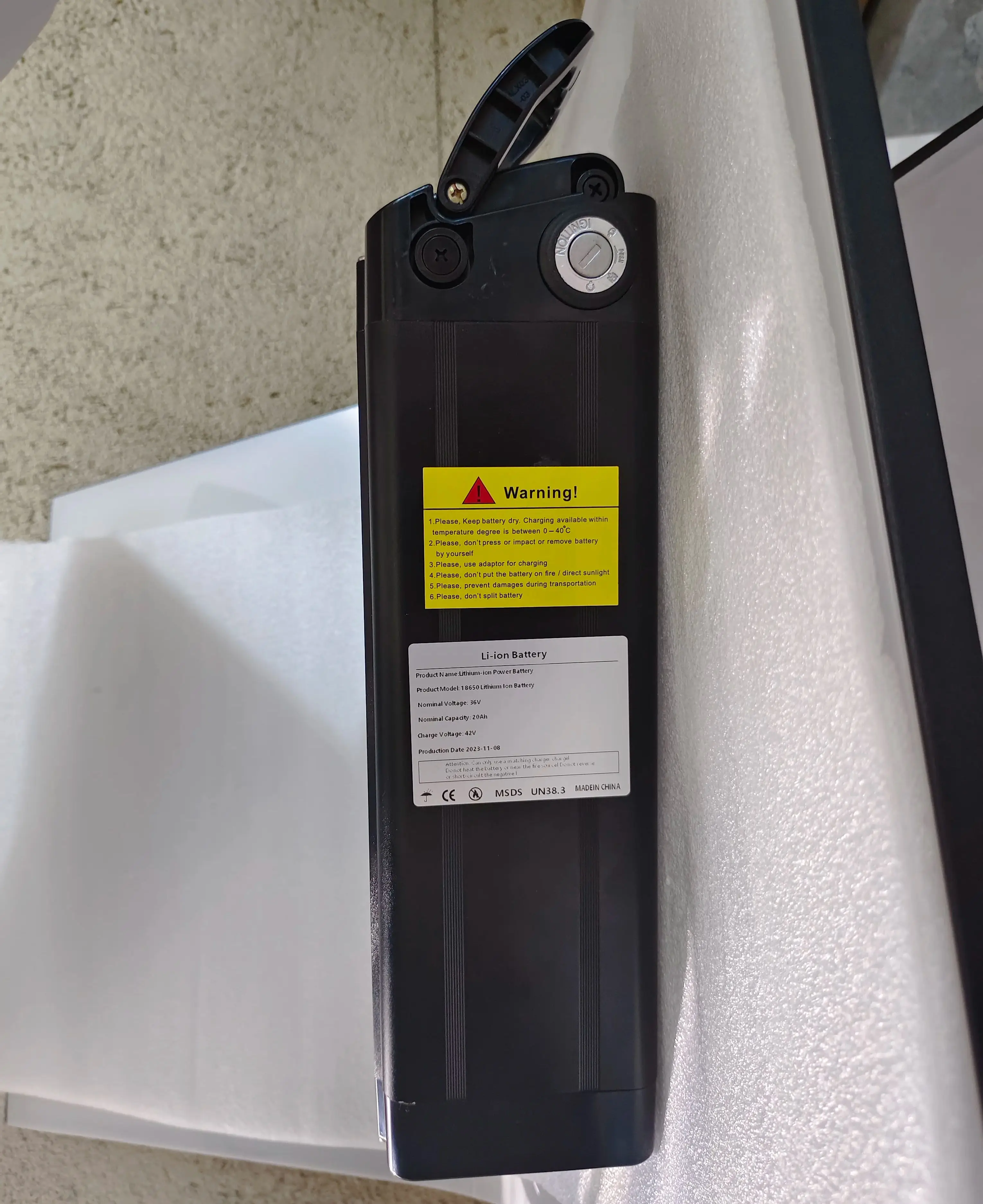 

36V 30AH Lithium ion 18650 for Silver Fish Style Electric Bike Battery with Aluminum Case Anti-theft Lock