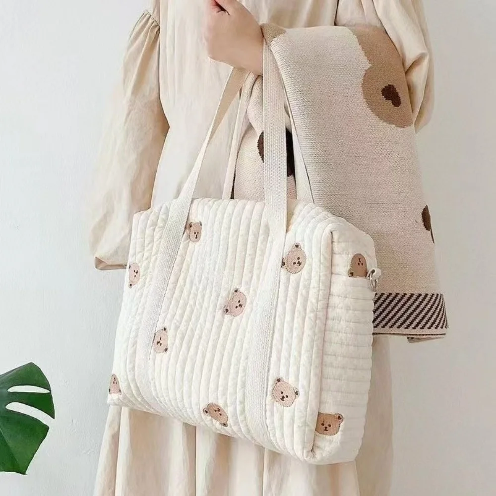 

Quilted Diaper Bag with Cute Bear Embroidery, Large Capacity Maternity Tote Bag with Crossbody Strap, Multipurpose Baby Storage