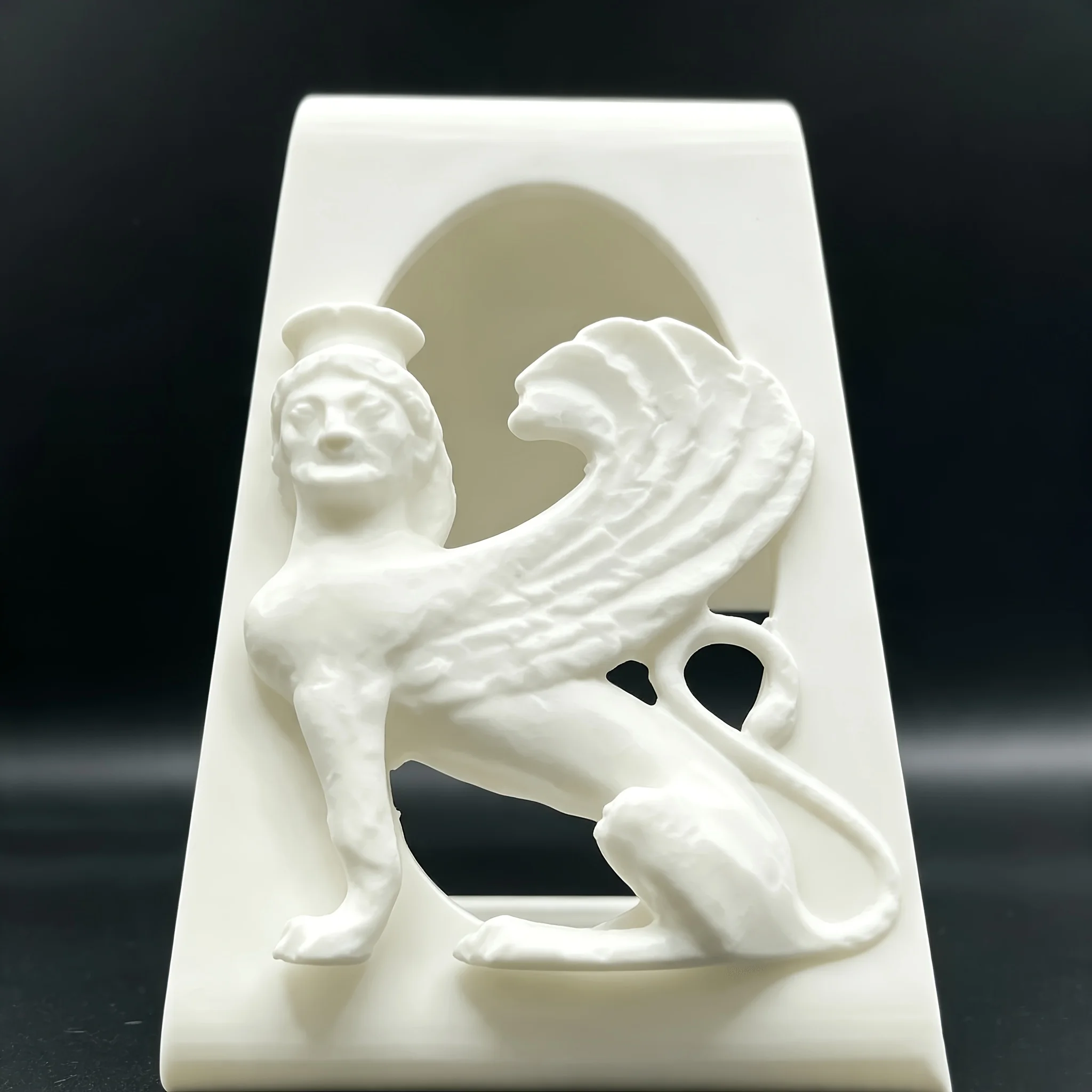 Ancient Sphinx Phone Stand Creative Desktop Cell Phone Holder Retro Myth Sculpture Table Decor Ornament