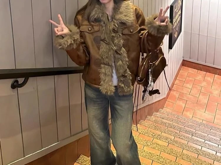 الرجعية القديمة خياطة معطف 2025 الخريف والشتاء الدافئة بلون المرأة الشارع Breezepelt معطف الملابس المبطنة بالقطن