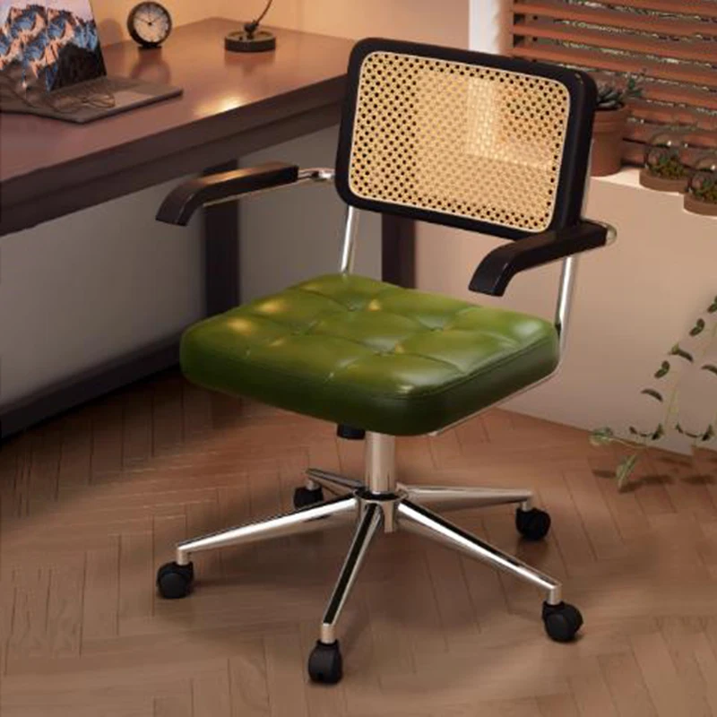 Modern Designer Office Chair Dinning Bedroom Wheels Bar Camping Office Chair Vanity Reading Sillas De Oficina Trendy Furniture