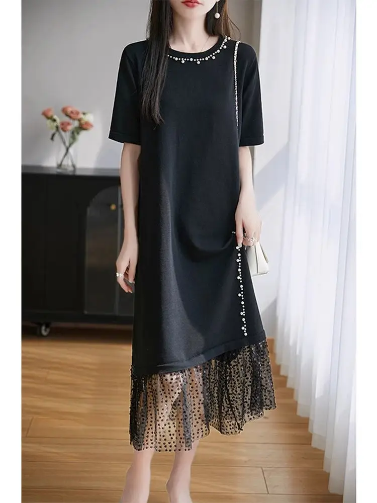 T-shirt en soie glacée ornée lourde, tricoté Dr Design Sensation, jupe trapèze tricotée Dr Bla, nouvelle collection