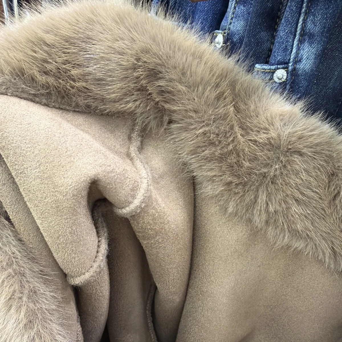 معطف BJTZ من الفرو الصناعي للنساء مصمم دافئ وبسيط وأنيق مميز مريح عالي الجودة فاخر لخريف وشتاء 2025 #5