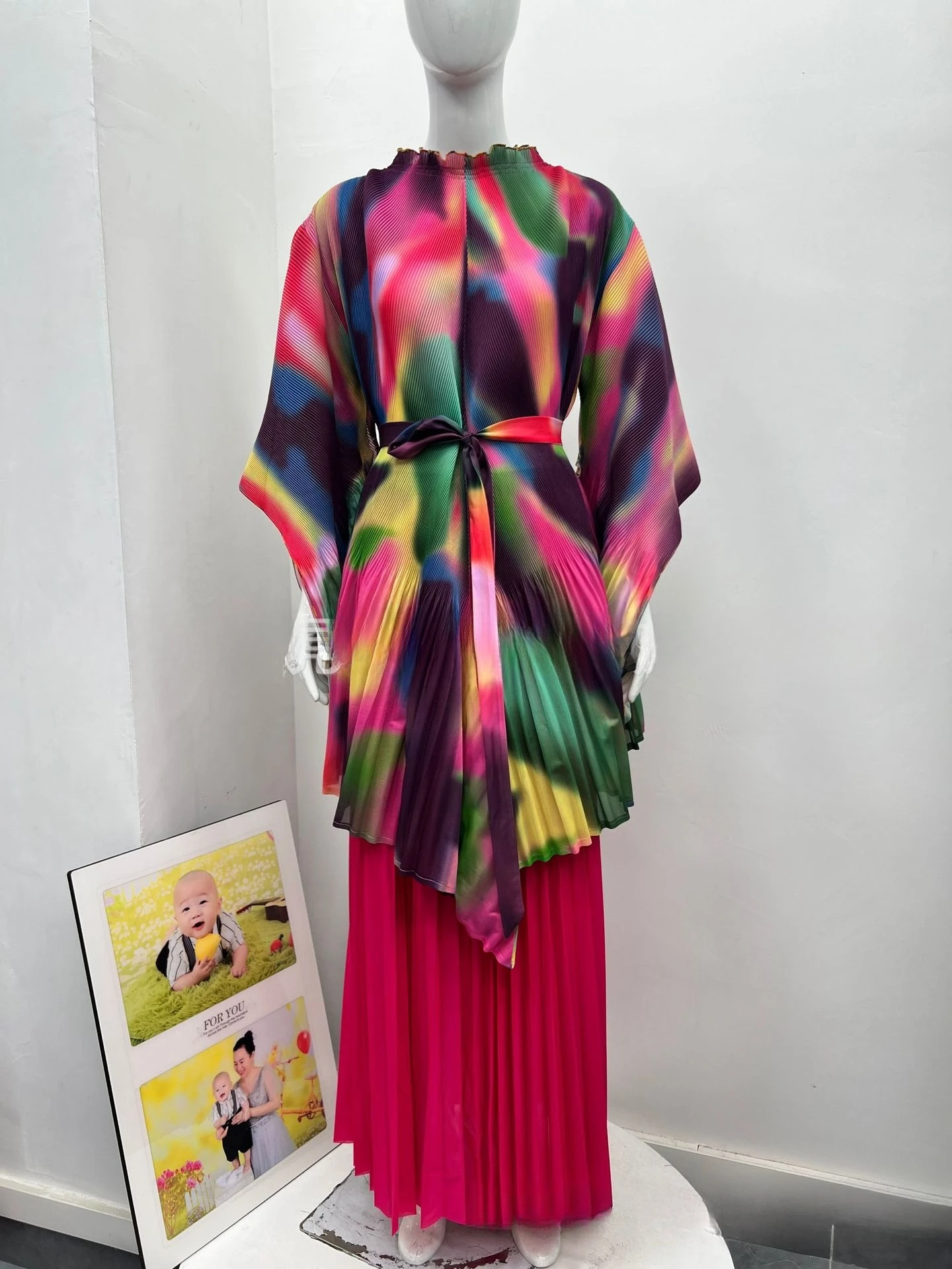 미야케 플리츠 2025 가을 신상 프린트 불규칙 세트 스트랩 루즈핏 여성 스커트 투피스 세트