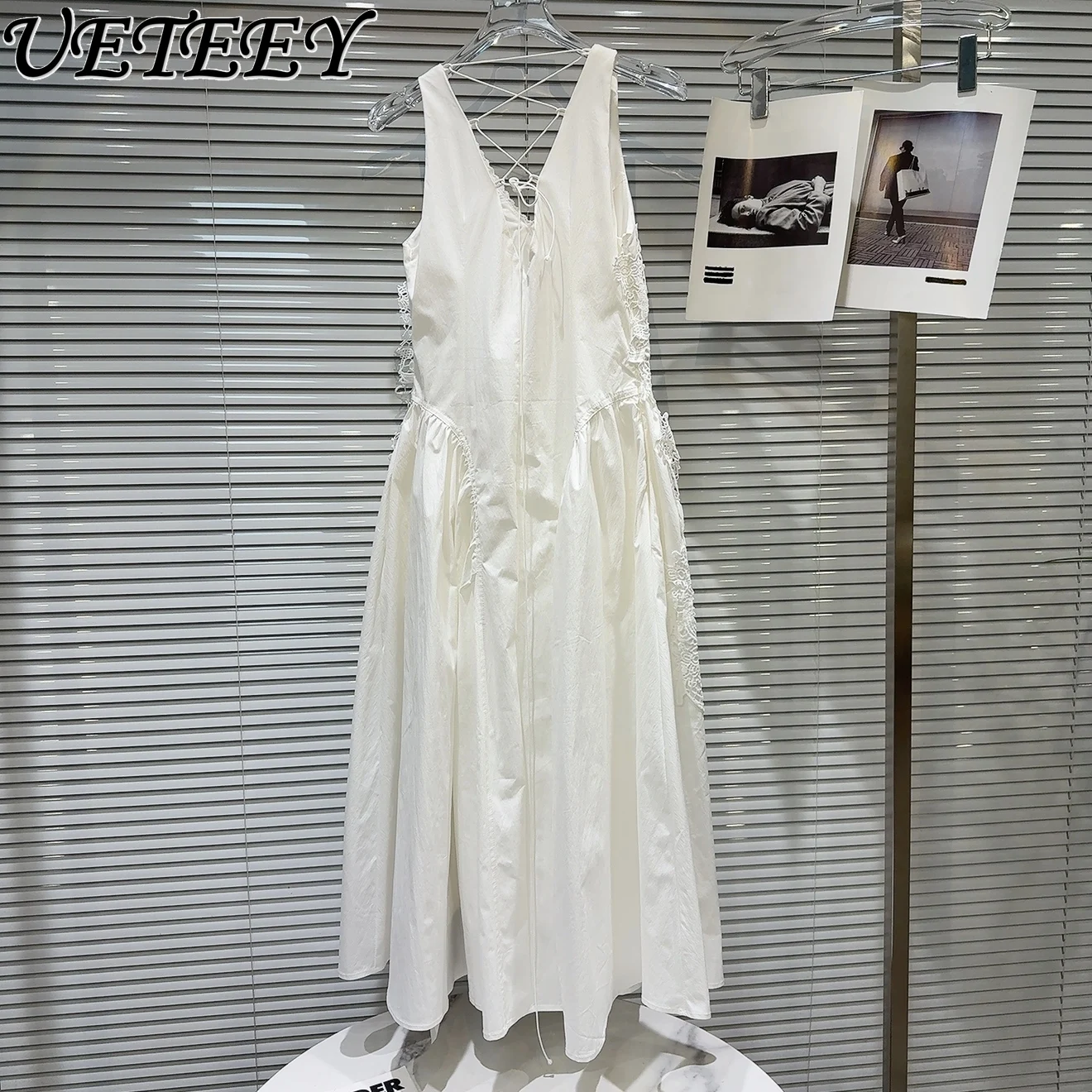 2025 Estate nuova celebrità francese a vita alta con scollo a V senza maniche abito da festa lungo bianco gancio in pizzo splicing maxi abiti gilet