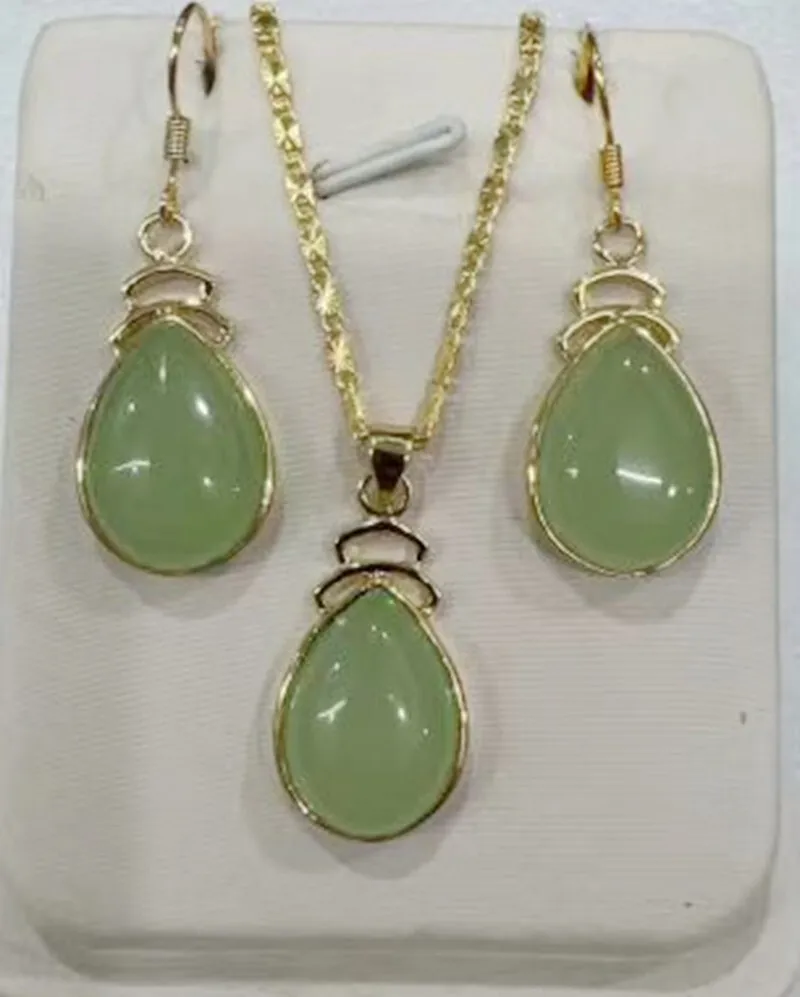 

Модный комплект ювелирных изделий 18KGP AAA светло-зеленый нефритовый кулон ожерелье + серьги