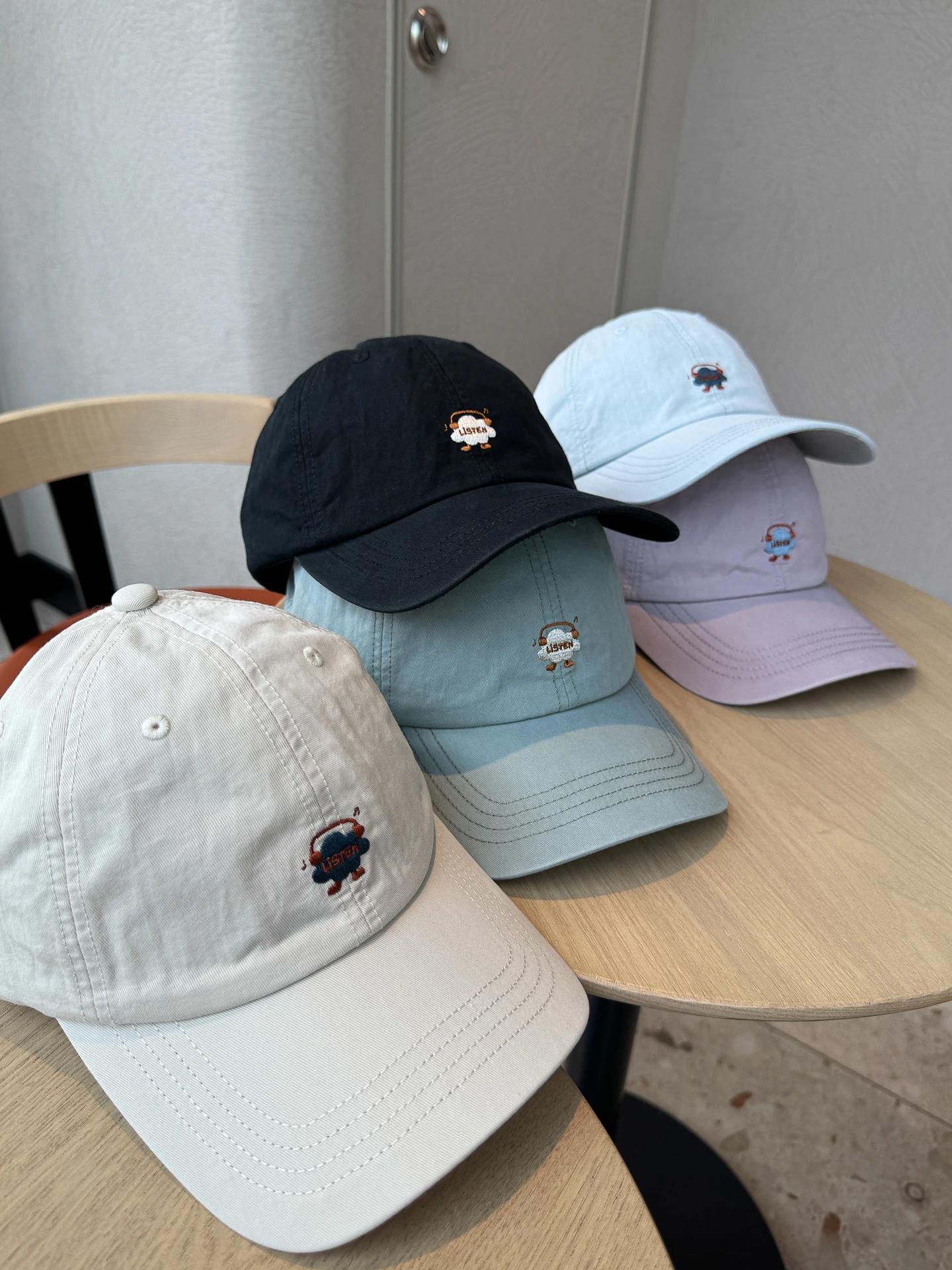 

New embroidered baseball cap for traveling versatile sunshade big head circumference peaked cap men