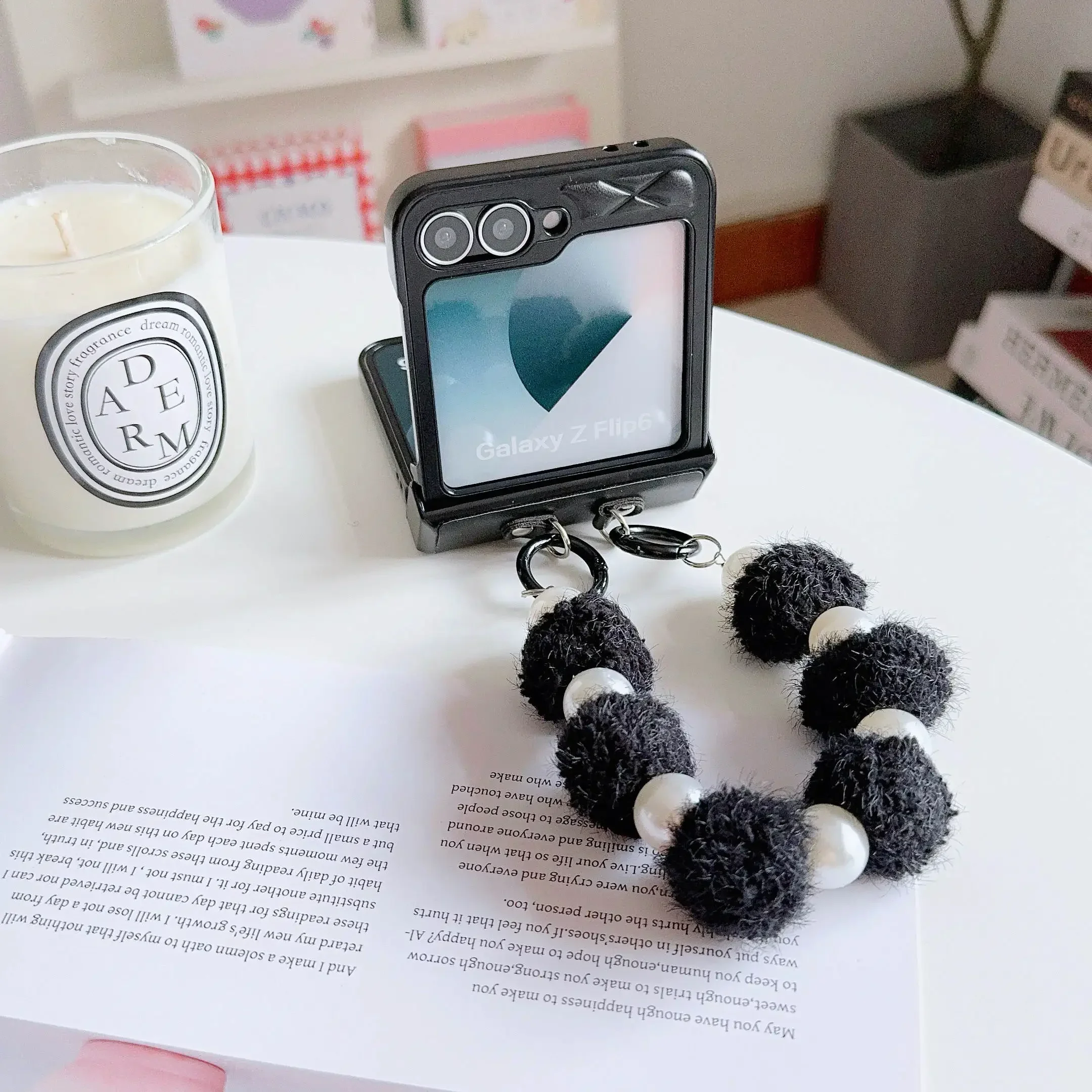 PU Leather Glitter Pearl Bobbles Wrist Chain Strap Bracelet Cover For Samsung Galaxy Z Flip 6 5 4 3 Phone Case