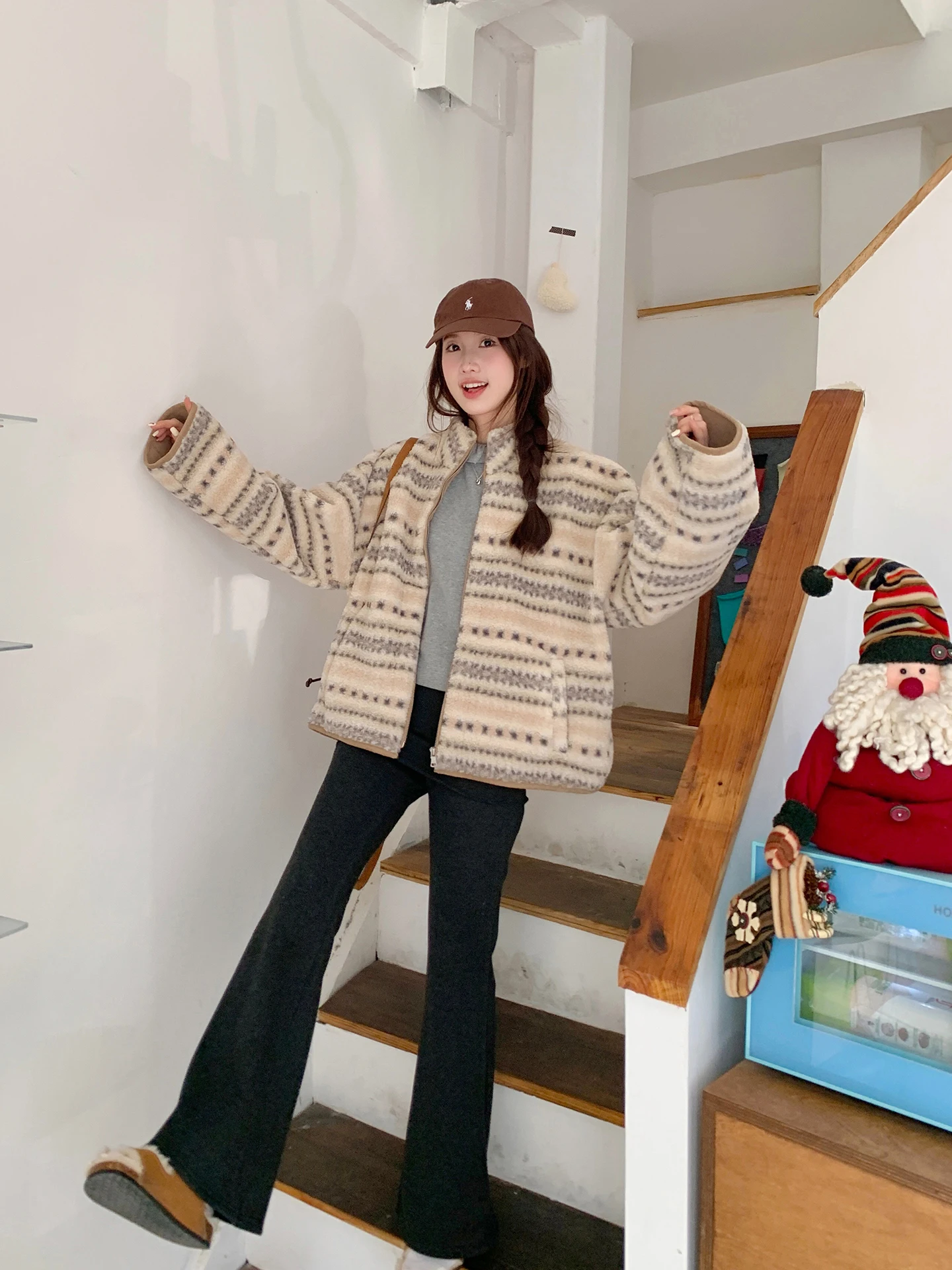 Casaco Feminino de Couro Sintético Estilo Retrô Nórdico com Gola Alta, Quente, em Fibra de Poliéster, Comprimento Longo, com Zíper