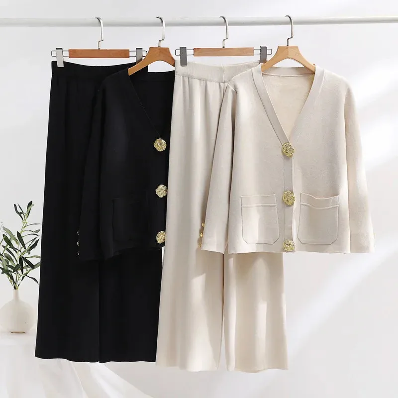 Autumn/Winter Two Piece Set New Slimming Knitset Women'S Sweater Buckle Design Sensibility Sleeve Opening Color Blocking
