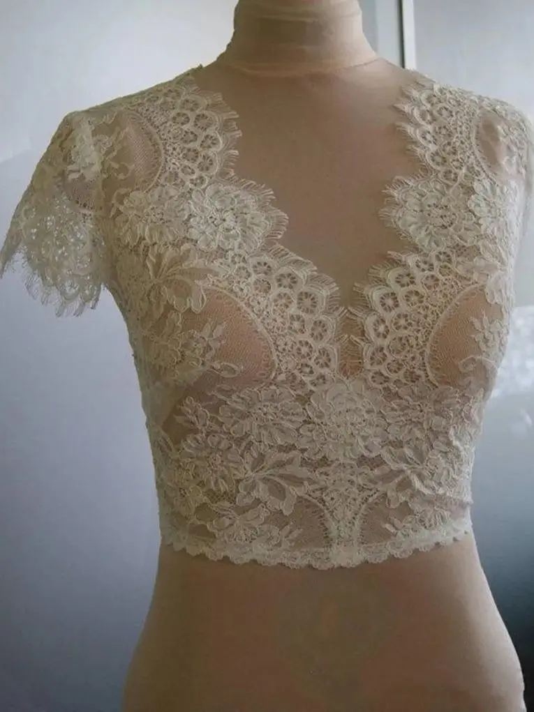 Cheap Bridal Wraps Modest Alencon Lace Crystals V Neck Sheath Bride Bolero For Weddings Short Sleeves Lace Bridal Jacket