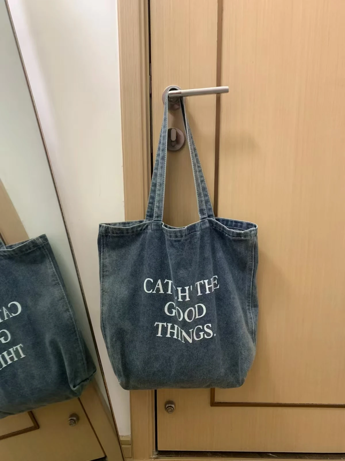 

Корейская джинсовая сумка-тоут в стиле ретро, женская большая сумка-тоут с буквенным принтом, сумка на одно плечо, дорожная сумка подмышками, повседневный холщовый материал