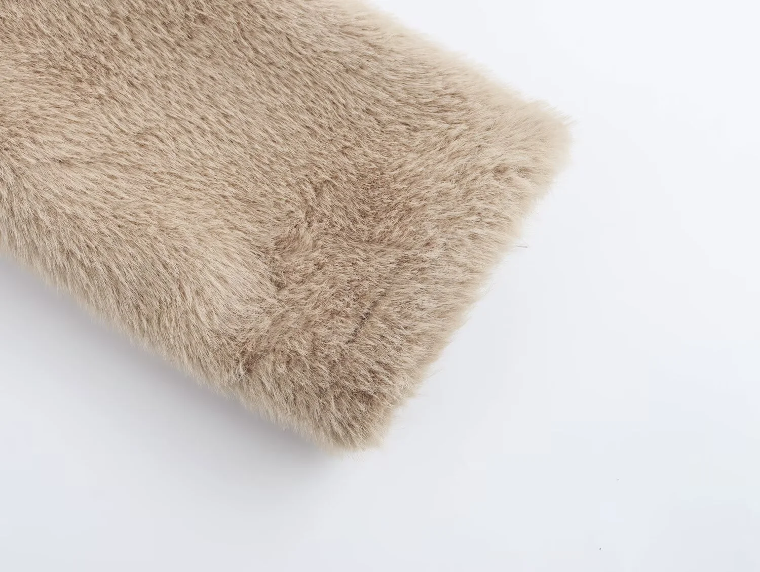 2025 خريف جديد أزياء المرأة عارضة جولة الرقبة طويلة الأكمام تأثير الفراء الاصطناعي سترة قصيرة معطف الفرو #6