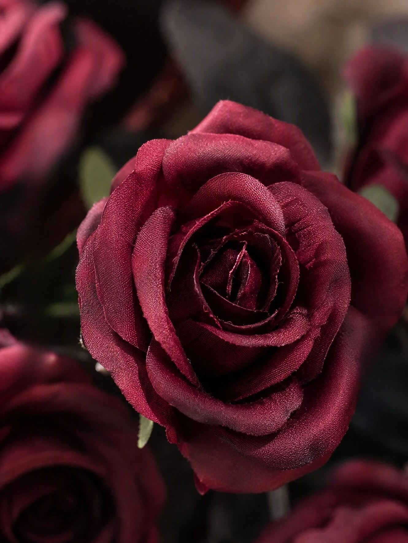 20/30 Stück Halloween-Dekoration, gotische schwarze und rote Rosen, Samt, künstliche Blumen, Fotografie, Atmosphäre, künstliche Rosenblüten – Detail 2