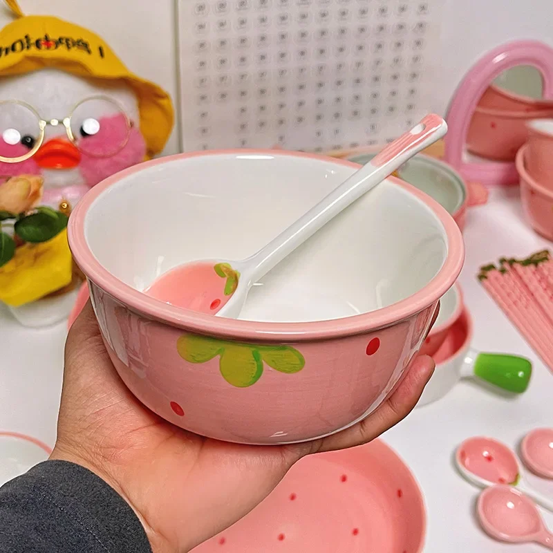 日本のイチゴの陶器、かわいい麺ボウル、サラダボウル、キッチン食器、電子レンジ安全フルーツセラミックプレート、6.25インチ