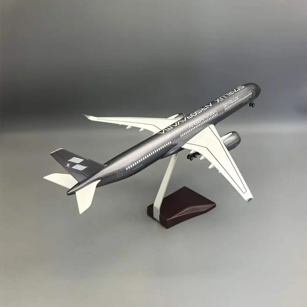 47CM Airplanes Model A350-1000 Starlux Airlines Silver Plastic Scale Aircraft with Landing Gear Wheels Light Souvenir Plane Gift