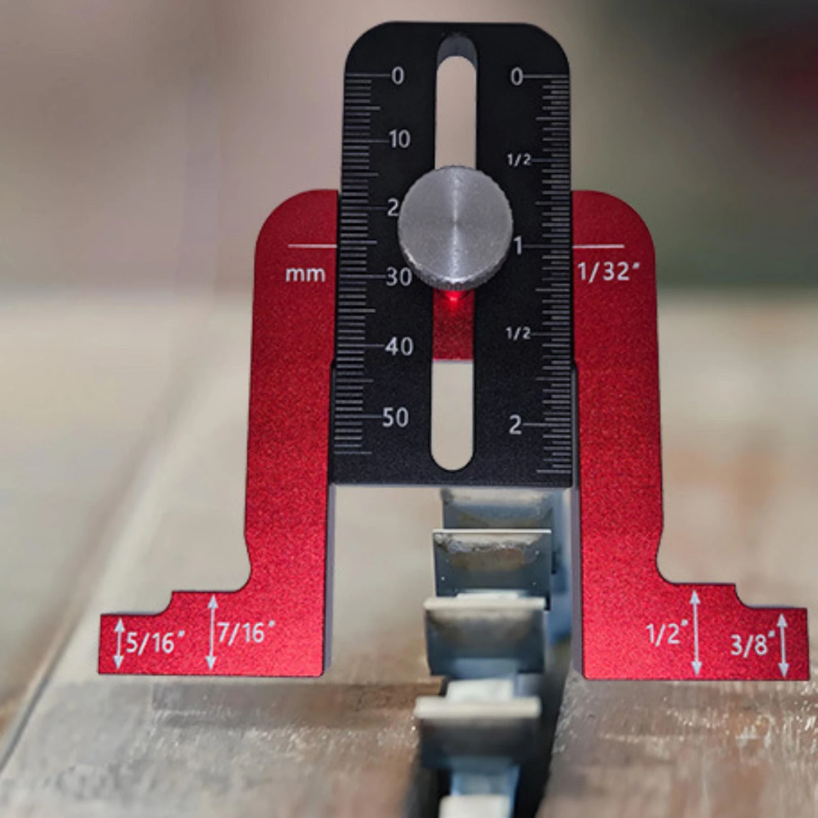

Woodworking Height Gauge Millimeter and Inch Markings Aluminum Alloy Height Gauge Tool Flat Base Stepped Ends