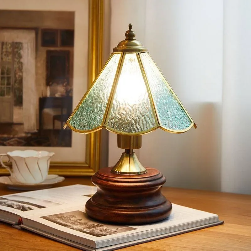 Retro French Flower Table Lamp Nordic Medieval Style Bedroom Bedside Light American Minimalist Living Room Decorative