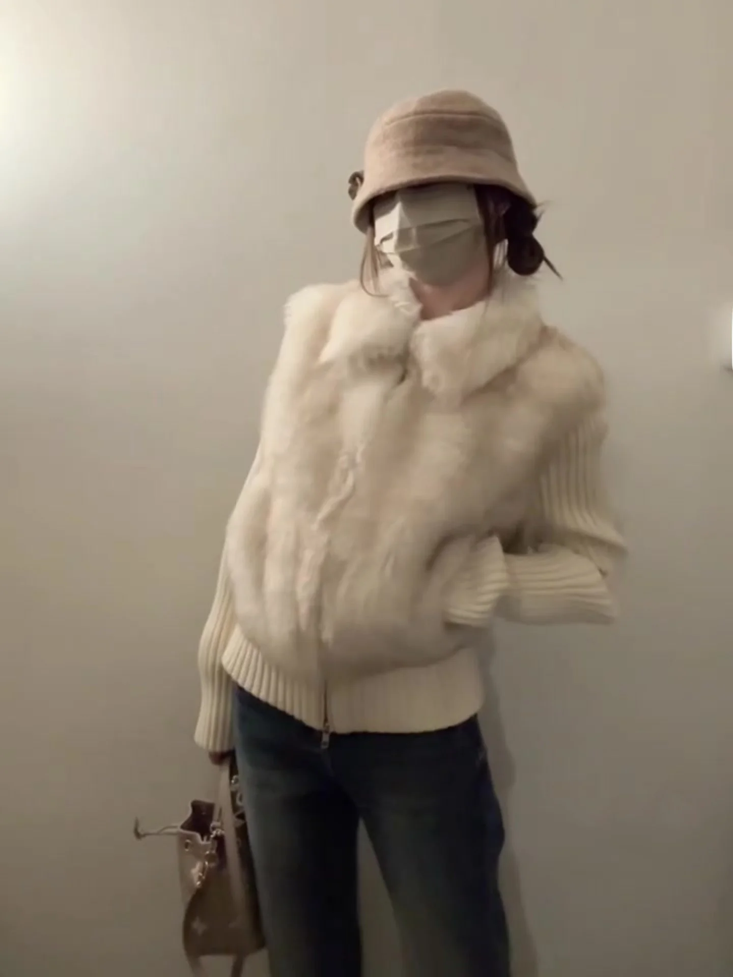 

Женский вязаный кардиган с меховым воротником, приталенный, с утяжкой на талии, на осень