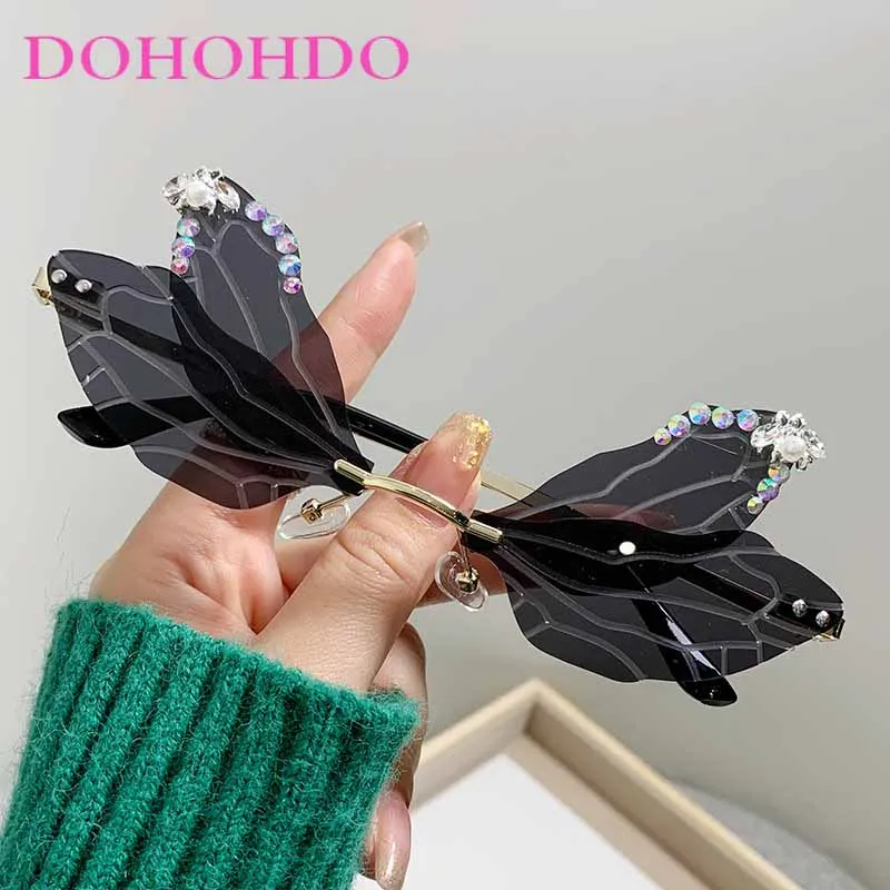 Fashion Brand Design The Frameless Butterfly Sequin Decoration Sunglasses Woman Luxury Personality Party Wacky Sunglasses UV400