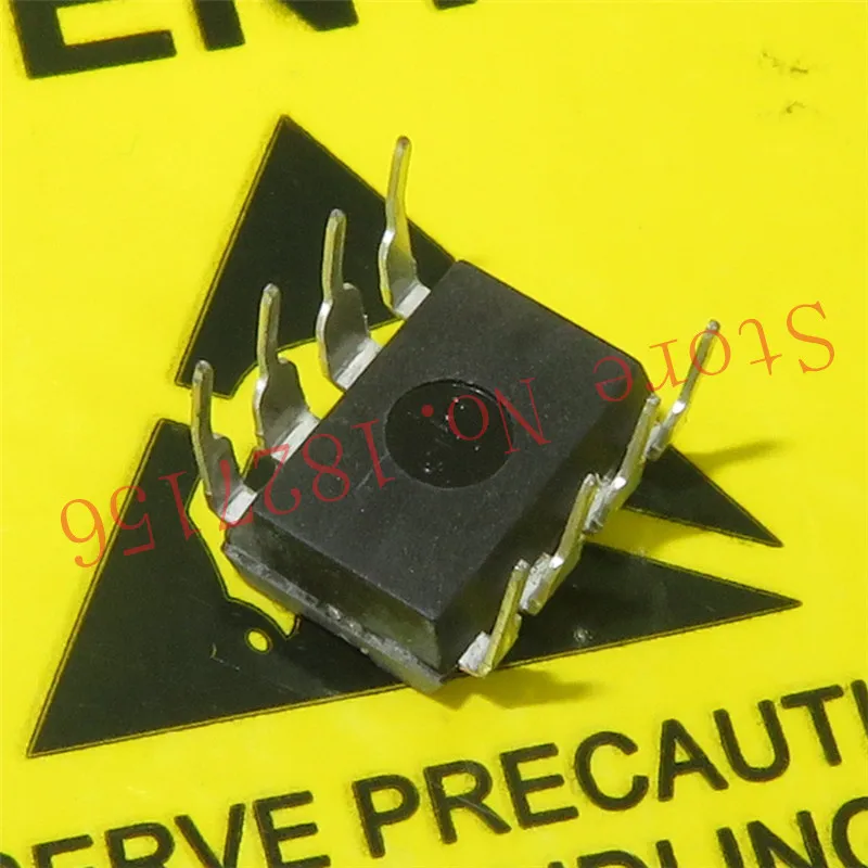 1pcs/lot UPC4558C C4558C C4558   DIP-8 In Stock   HIGH PERFORMANCE DUAL OPERATIONAL AMPLIFIER