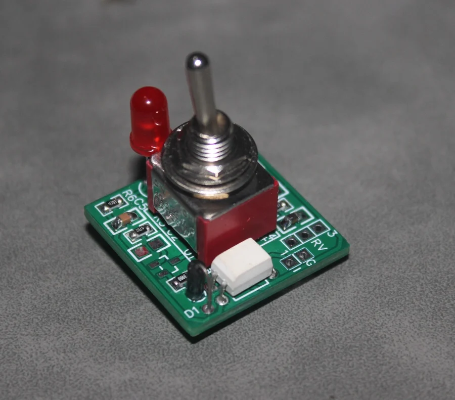 Circuito modificato per basso per chitarra fai-da-te con interruttore True Bypass del circuito del dispositivo di effetto di sollevamento di