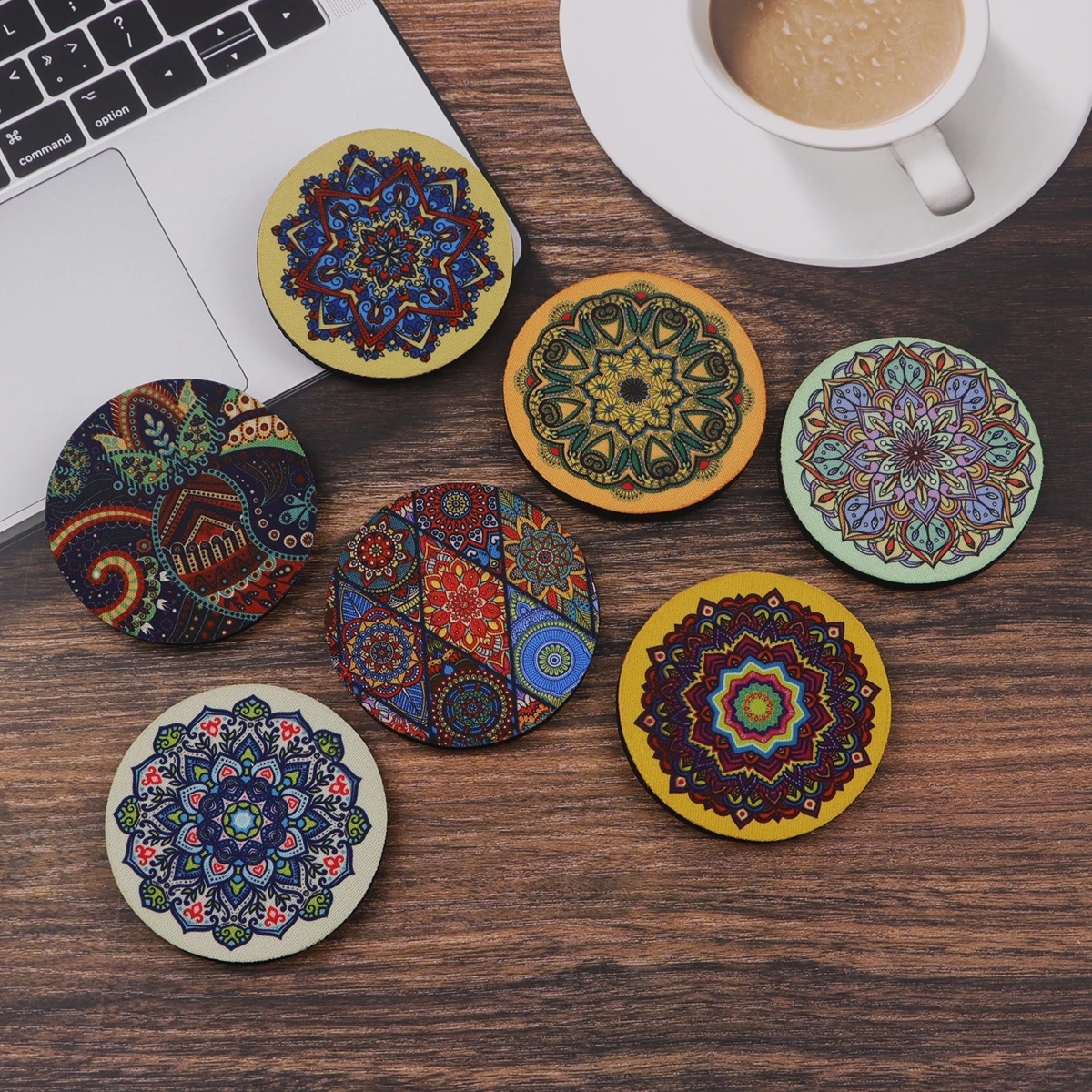 

2pcs Vintage Mandala Flower Car Cup Holder Round Anti-Slip Coasters Yoga Car Coasters Women's Car Interior Accessories