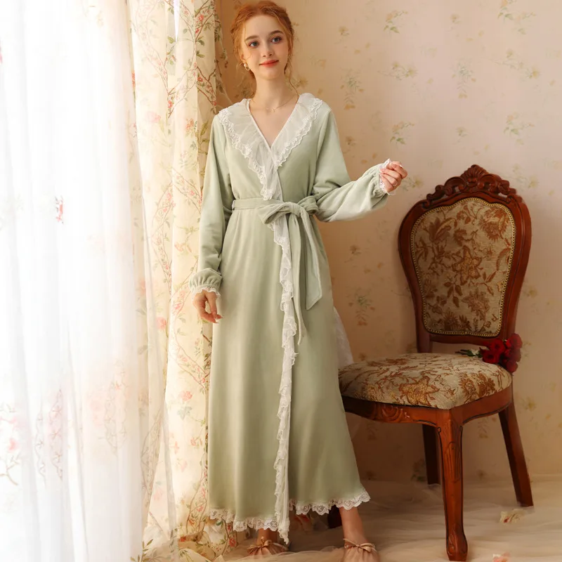 

Autumn Winter Sexy Lace Trim Coral Velvet French Vintage Long Sleeve Robe Flannel Nightgown Bride Bridesmaid Morning Gown