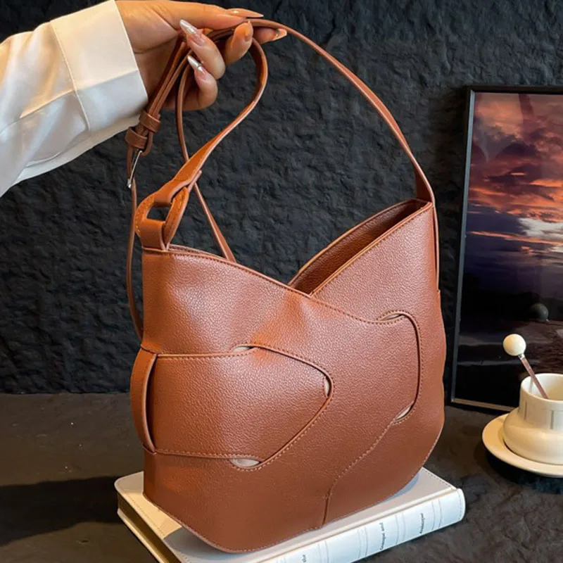 

Высококачественный дизайн в стиле ретро для женщин, тканая витая сумка из искусственной кожи под мышками, женская сумка большой вместимости с широким плечевым ремнем