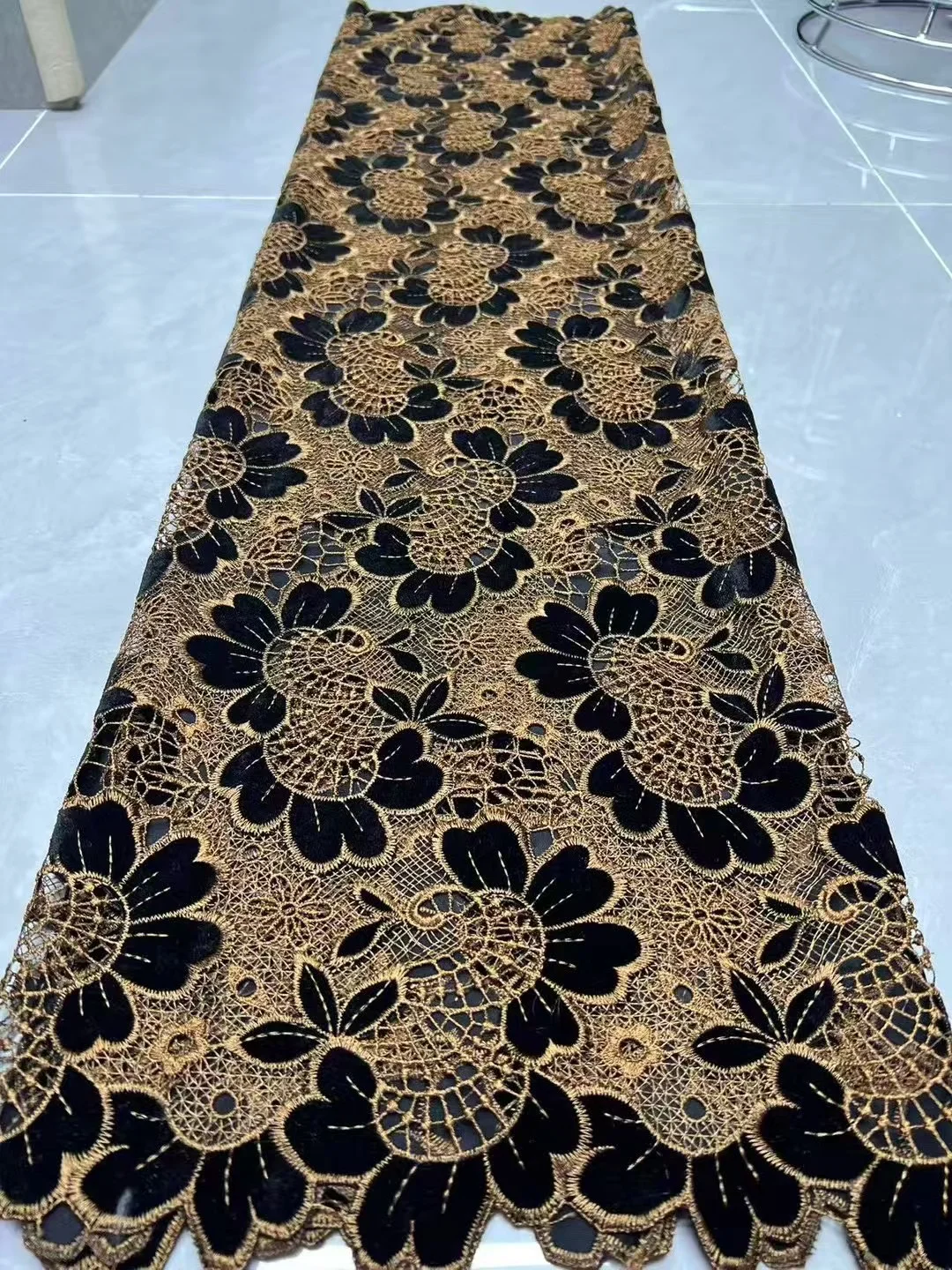 

African Velvet Lace Fabric 2025 High Quality Nigeria Lace 5 Yards French Velvet Lace Fabric For Party Wedding Dress Sewing Cloth