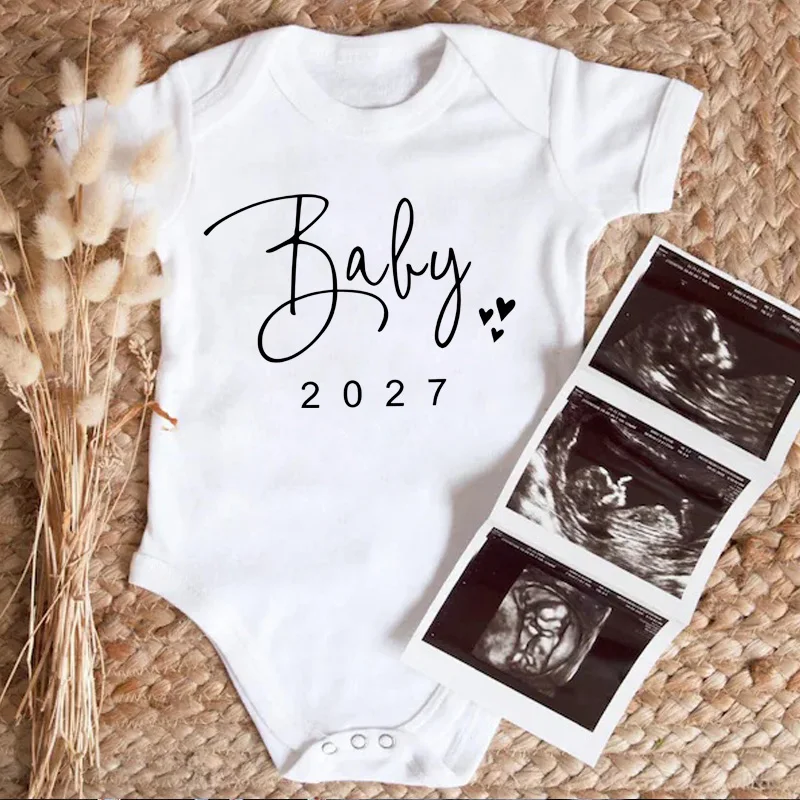 Baby 2027 Pregnancy Announcement Newborn Bodysuits Baby Rompers Pregnancy Reveal Clothes Toddler Girls Boys Jumpsuits