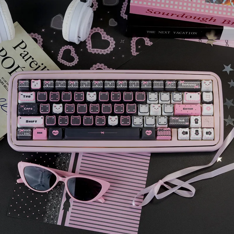 

Черно-розовые кейкапы в виде кошек, милые, с пятисторонней сублимационной печатью, для механических клавиатур, набор для самостоятельной сборки, для женщин и девушек
