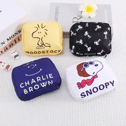 Cartone animato carino Snoopy ragazza portatile piccolo tovagliolo sanitario sacchetto di immagazzinaggio cosmetici piccoli articoli borsa