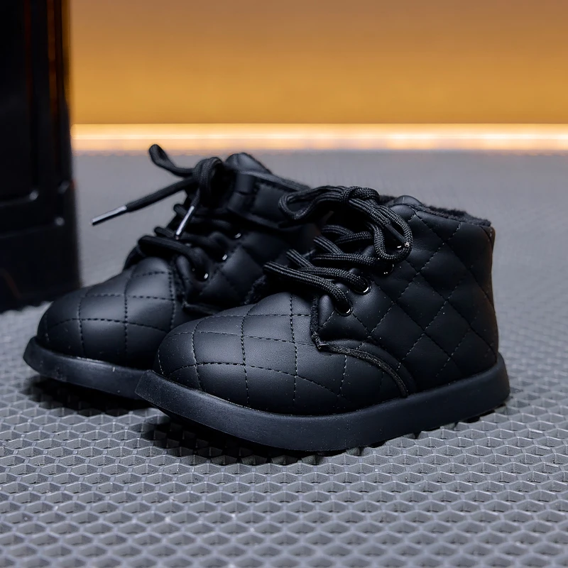 Kinder-Knöchelstiefel mit Fleecefutter, warme Stiefel für Jungen und Mädchen, runde Zehen, weich, 2026 Winter, neue kurze Kinderstiefel, rutschfest, bequem. – Detail 6