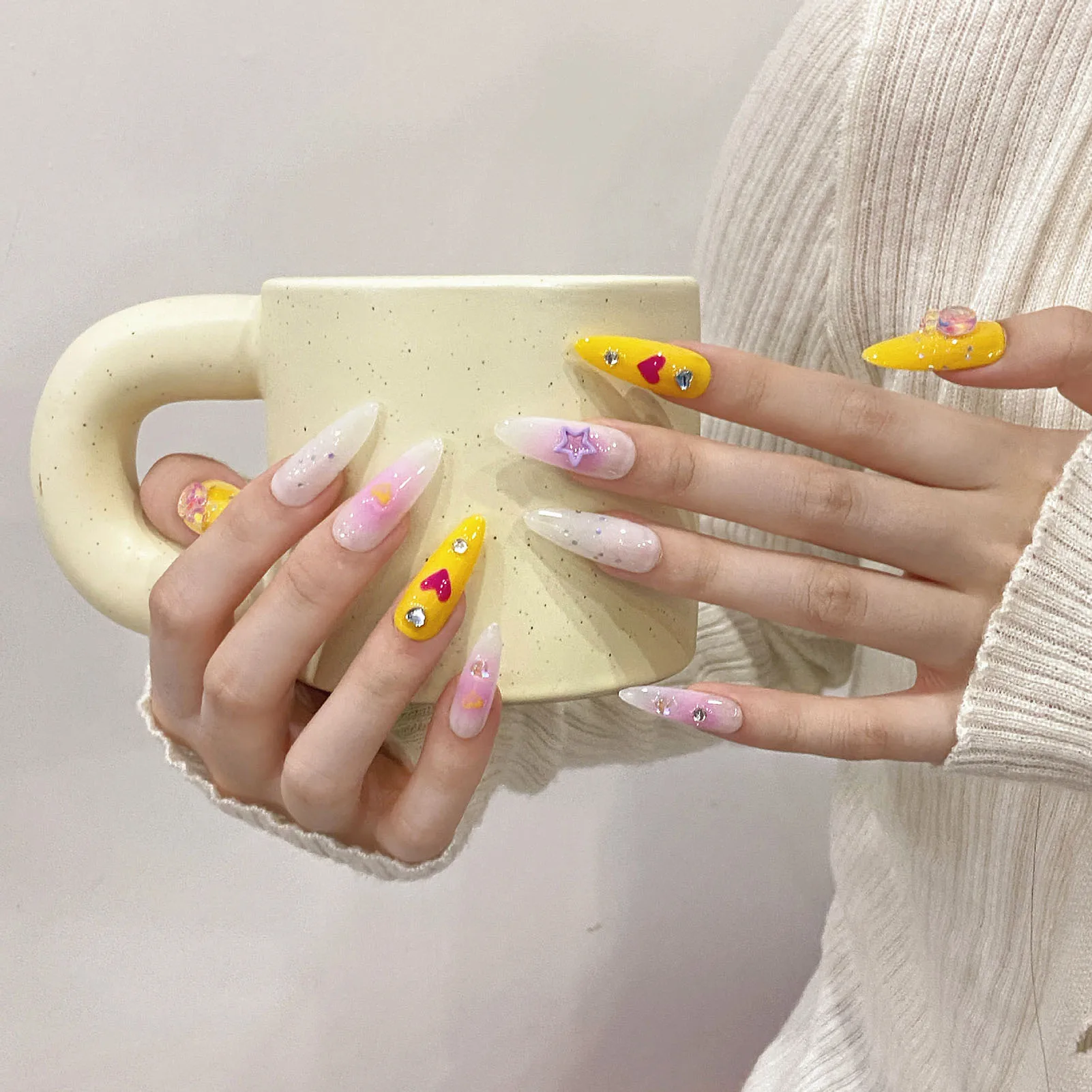 Uñas postizas hechas a mano, rubor, rosa, almendra larga, amarillo, blanco, piruleta 3D, estrella, prensa, uñas reutilizables, manicura de verano